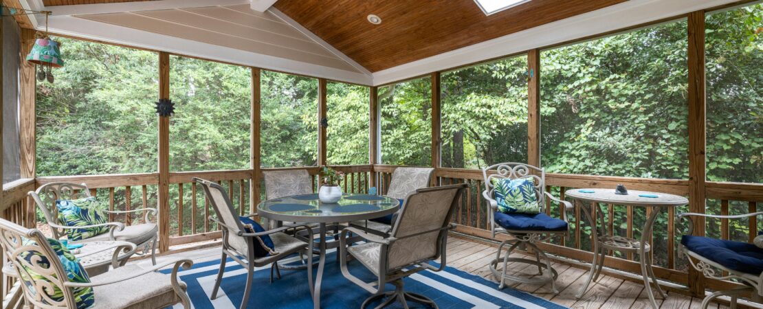 Exploring the Best Restaurants Listed on Cracker Barrel Old Country Store Somerset